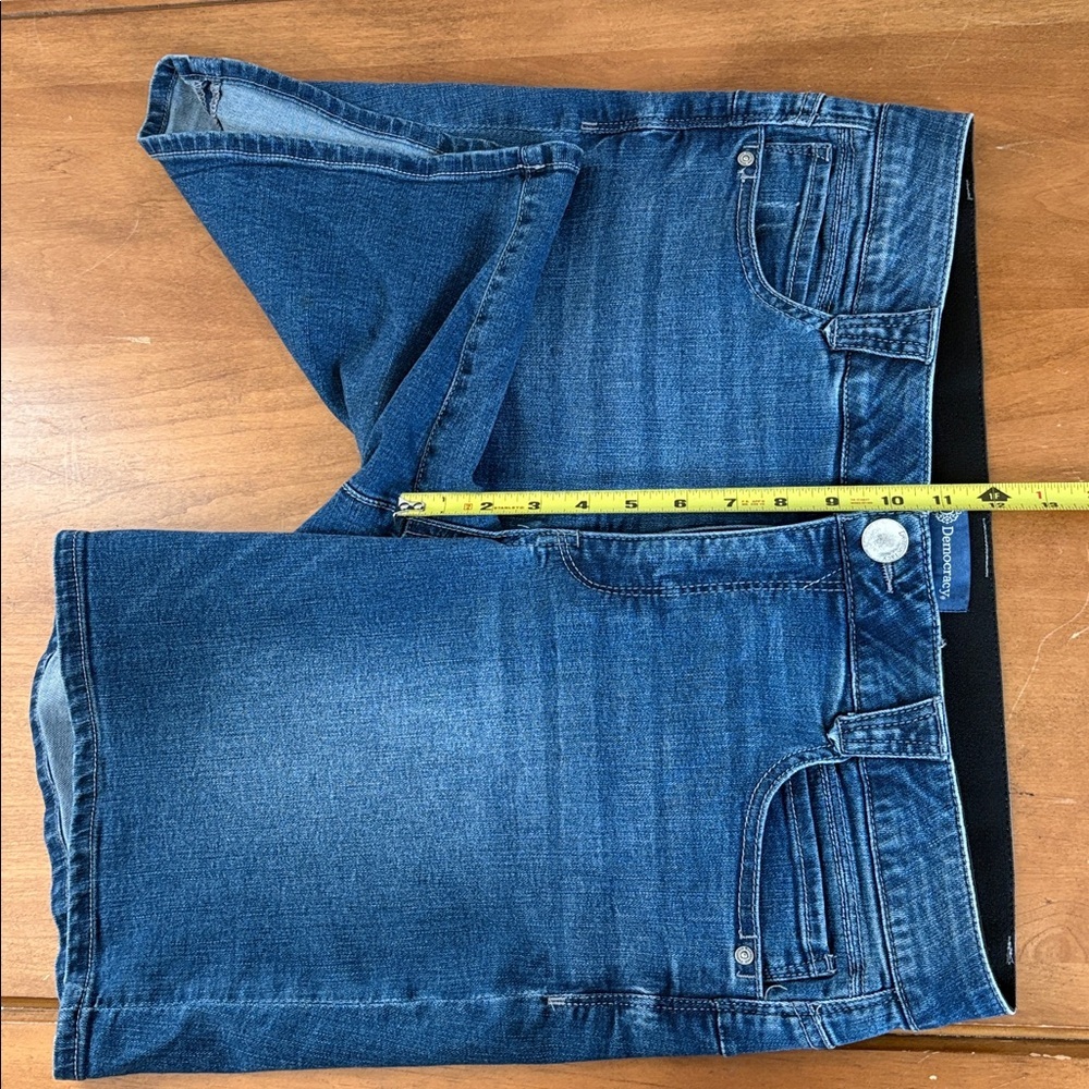 Democracy Jean Shorts Size 16 - Picture 4 of 10